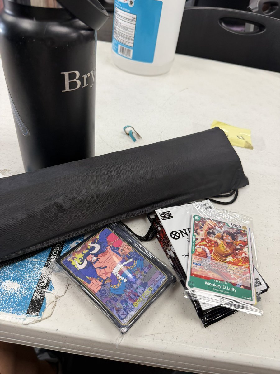 bgonrips's tweet photo. OP 16 pre release event! My first time playing, I’m stoked! 🏴‍☠️ https://t.co/qVKamKlozT