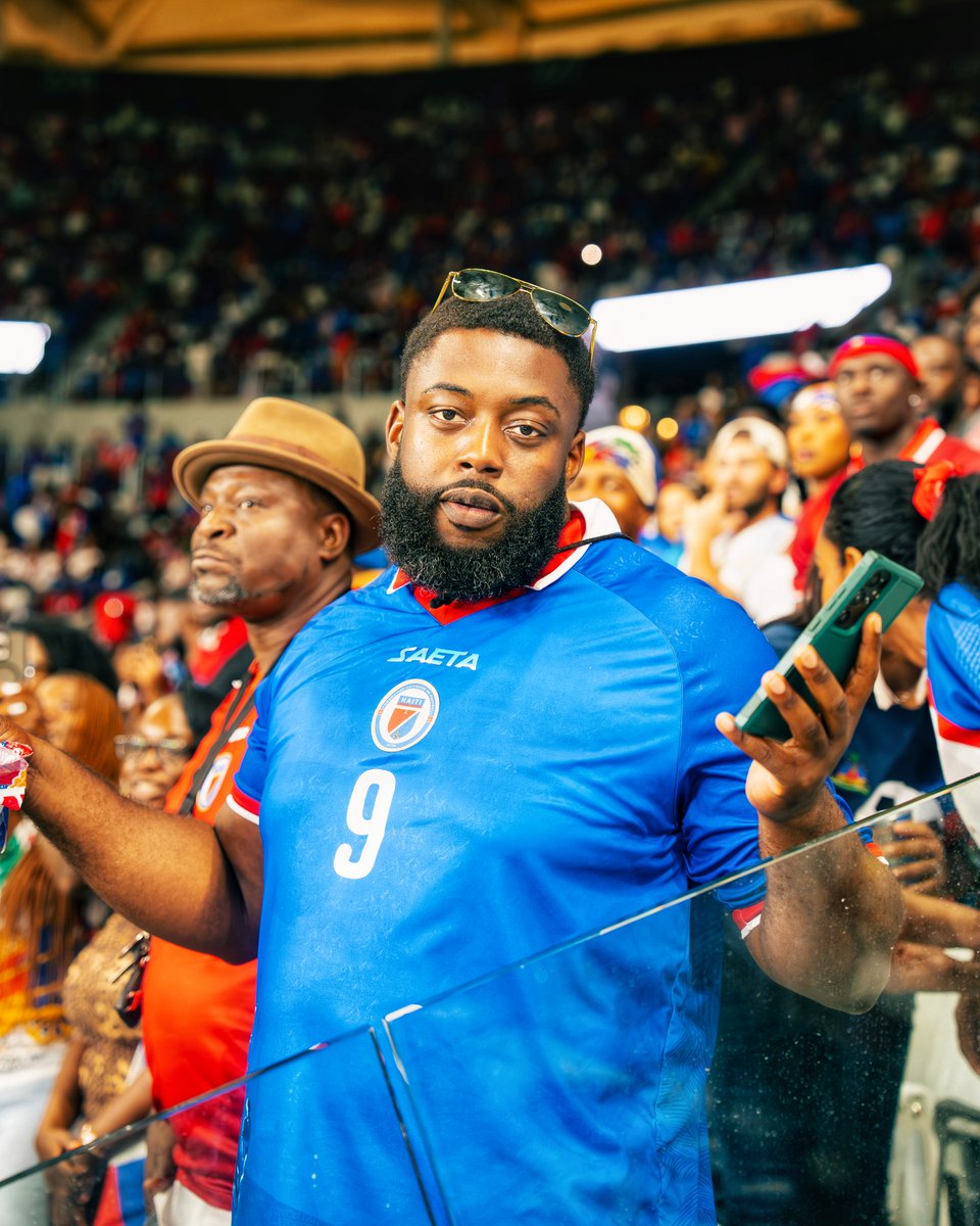 Mr_ARJ19's tweet photo. Loud fans. Proud nation. 🇭🇹❤️
#ShotByARJ https://t.co/qHMJJAh98K