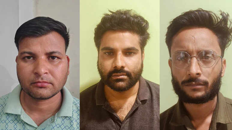 ndtv's tweet photo. Fake Doctors Found In Madhya Pradesh, Purchased Degrees For Rs 10 Lakh https://t.co/cvuPwCsqXk https://t.co/b2rKdOggjn