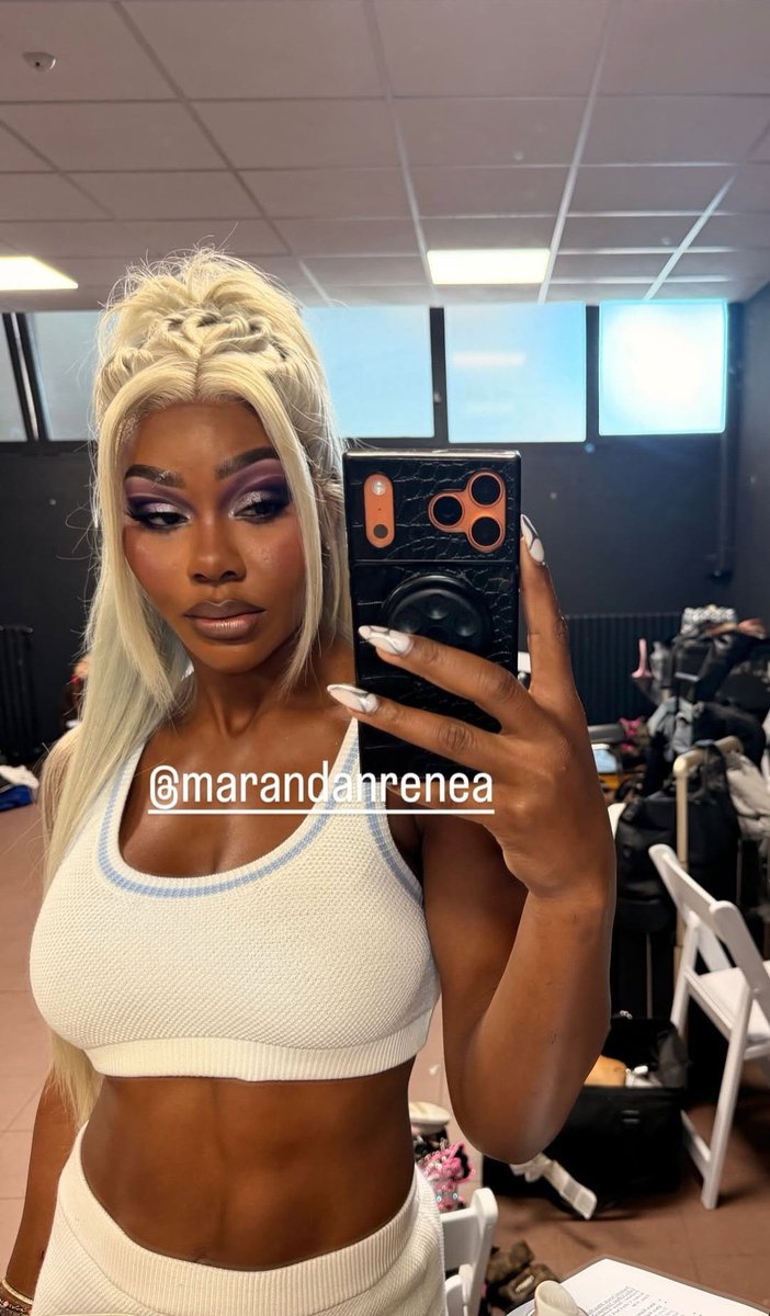 kayla ⚡️🤎 tweet media
