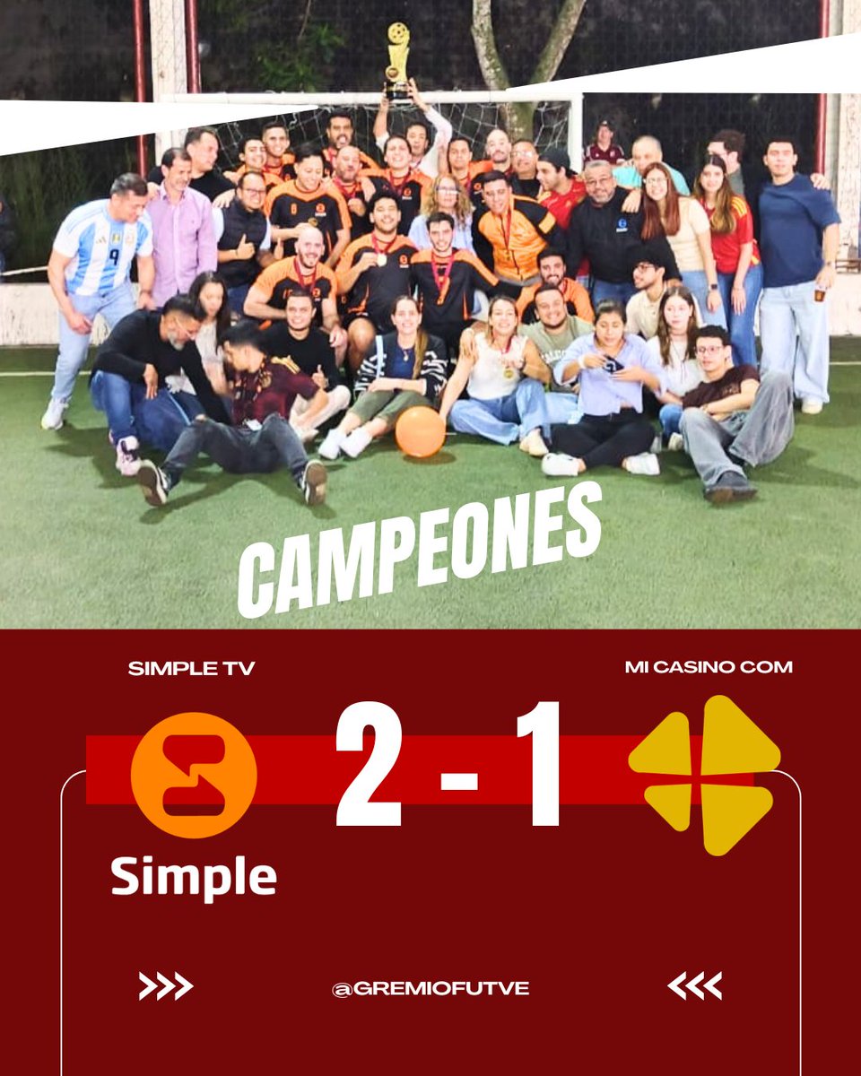Futsaltven's tweet photo. 🏆 ¡TENEMOS NUEVO CAMPEÓN DE LA #GremioFutveLeague! 🏆

En una final de infarto, Simple TV se coronó en su debut absoluto tras vencer 2-1 a Mi https://t.co/MYOkf3CnFj 🚀⚽

¡Felicitaciones a Simple TV por su primera estrella y a MiCasino por ser un subcampeón de lujo! 🥈👏 https://t.co/mUPKpetKni