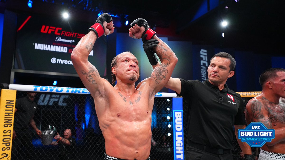 ufc's tweet photo. These prelims have been LIT 🔥

[ B2YB @BudLight | #ForTheCelly ] https://t.co/K4VdqC7Drw