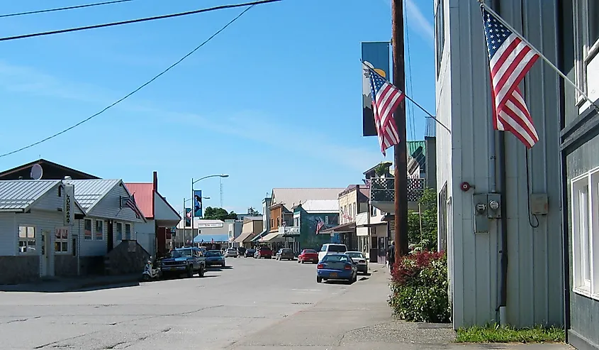 _Georgeobeid's tweet photo. 🇺🇸 Alaska Celebrates the 4th of July its Own Way With Epic Mountain Races, Small Town Traditions, Breathtaking Scenery, &amp; Unforgettable Community Events.
🔗https://t.co/PtXoiJWOB5
#Alaska #FourthOfJuly #Travel 
#USA #Adventure #SmallTowns #Patriotism #DiebO37 https://t.co/tgRUcx6utg