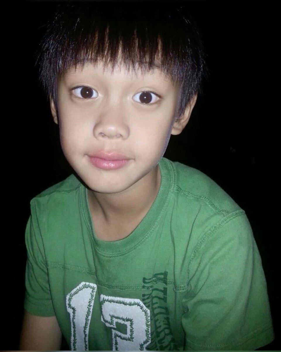 ggyubincore's tweet photo. baby bias &amp; baby me https://t.co/xnz6Qvb1HU
