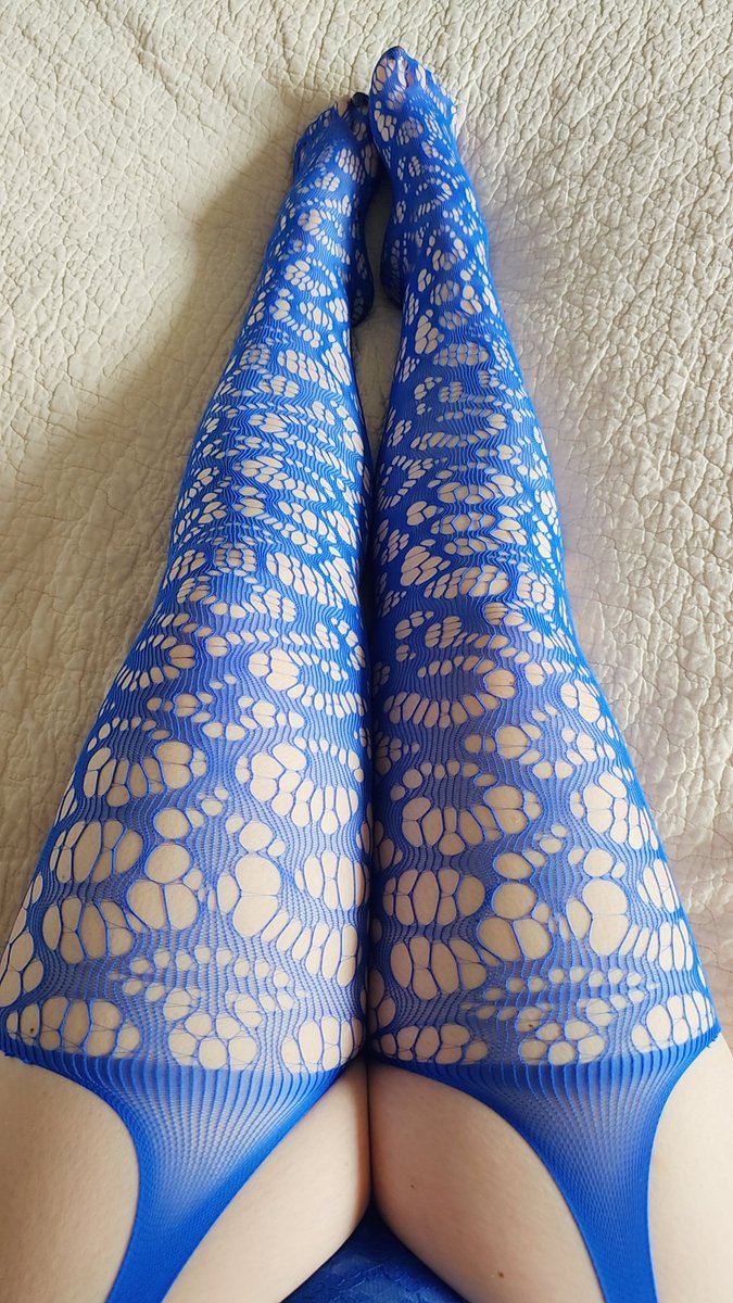 Jaggypie's tweet photo. Happy #SaturdayStockings! 💙💙 https://t.co/sQpswxrLfN