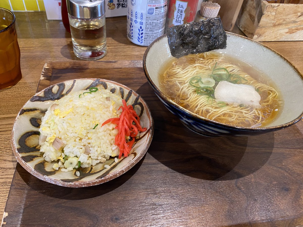 kurosameVRC's tweet photo. 資源回収で疲れこいたので朝ラー https://t.co/hFQt7RQ9mO