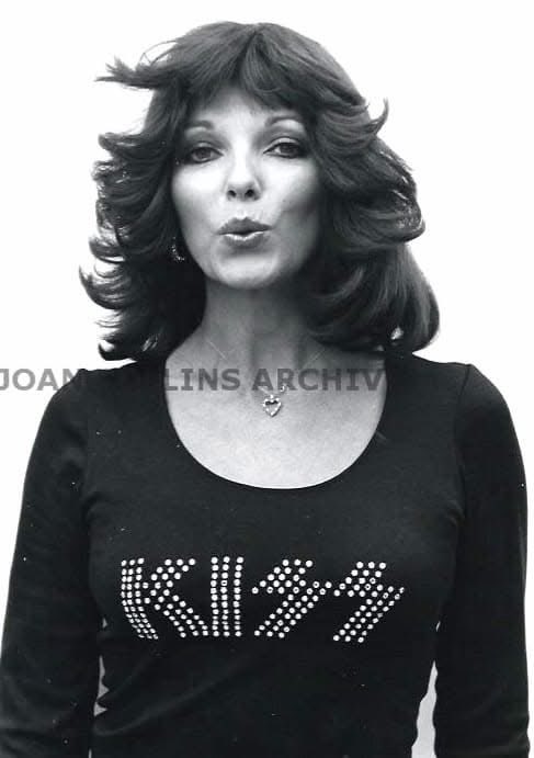 bob_robertnash's tweet photo. Here’s the Joan Collins photo you didn’t know you needed today 
#70sKISS https://t.co/8bYf9HKSoY