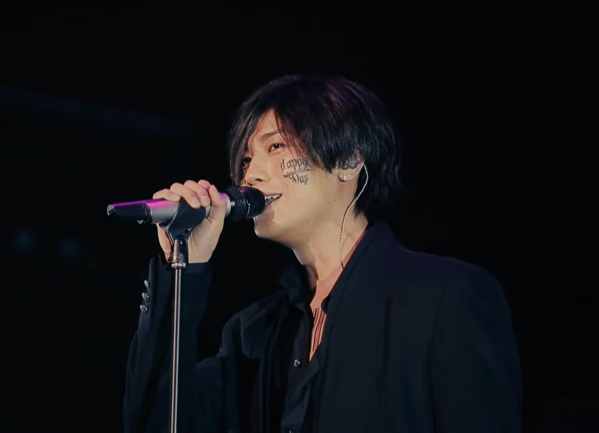 Dan1e1_03's tweet photo. 赤西仁、まさかの大炎上顔。

こんなにかわいいのに...？ https://t.co/NXwjCdz4KG