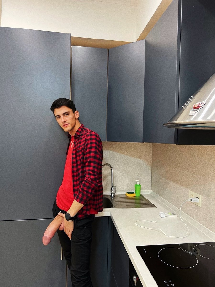 DOMINIK18940231's tweet photo. https://t.co/HsASf0EjUg