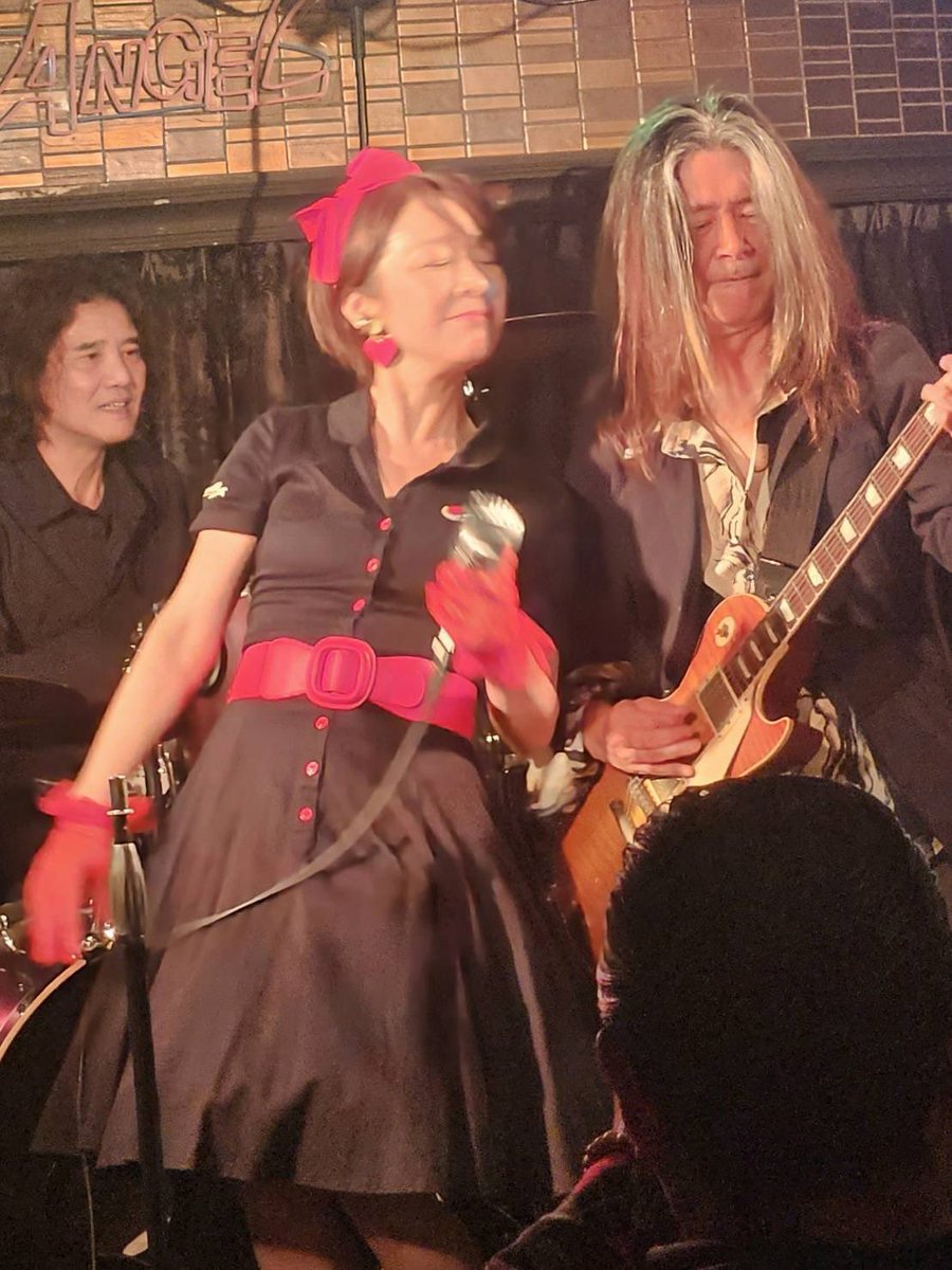 daddykenken's tweet photo. 昨日6/6（土）はジョニーエンジェル京都にて『BROWN SUGAR結成35周年記念今宵復活LIVE』超久々だけど、音出せばそれだけで分かる、良い夜でした♪ https://t.co/1npJerprUR
