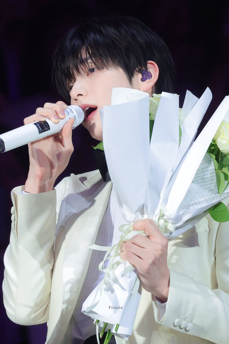 finalesoob's tweet photo. 260606 영원히 함께하겠다는 그 말₊ ⊹❀
#수빈 #SOOBIN #スビン
#투모로우바이투게더 #TXT https://t.co/MamP2j9oap