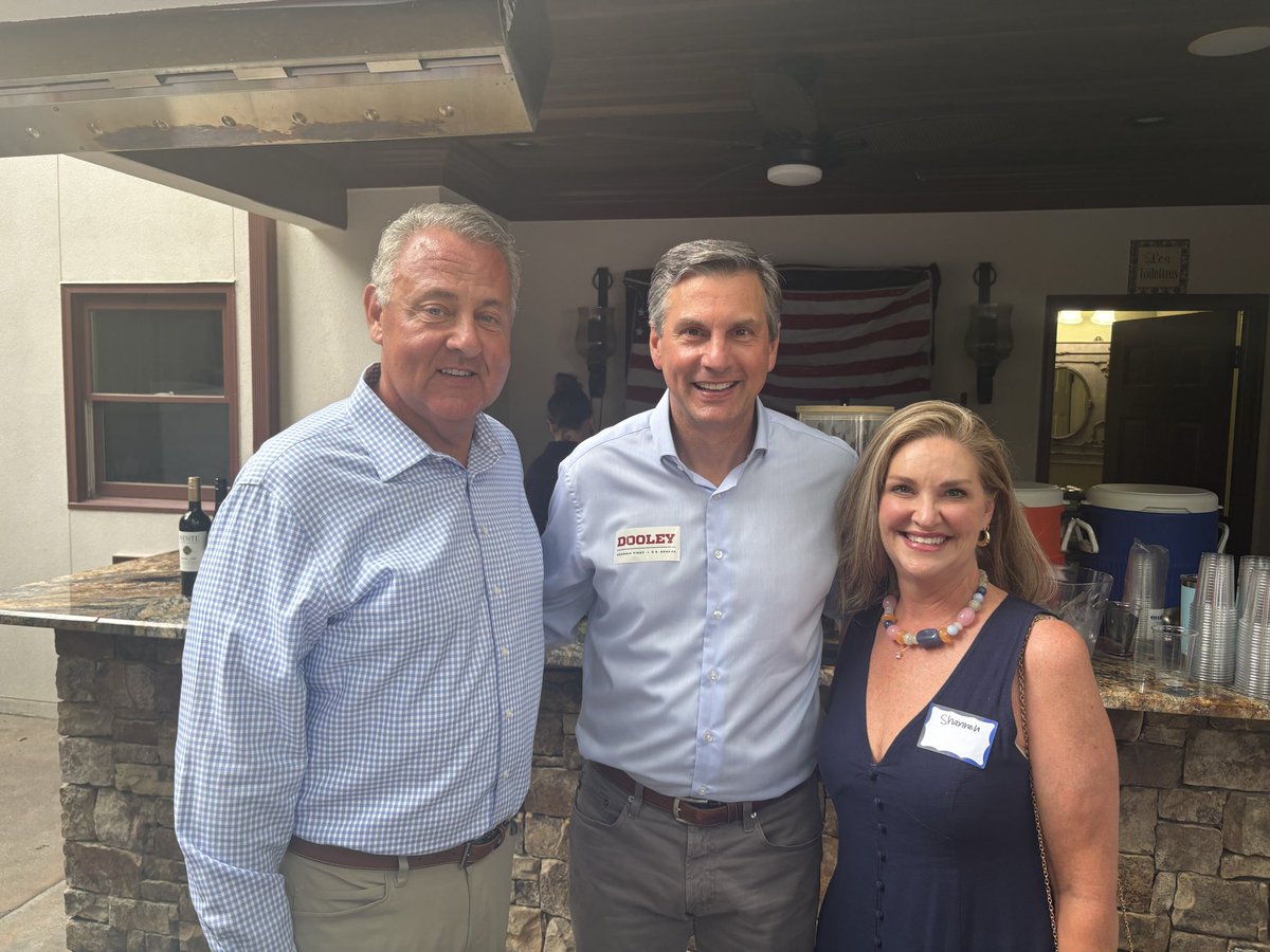 DerekDooleyGA's tweet photo. Ending a busy Saturday on the trail with some hardworking Georgians in Forsyth County! https://t.co/4KBgMSsoYb
