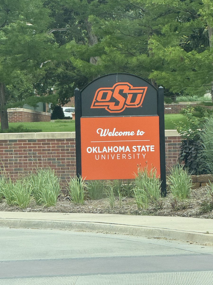 hovington88's tweet photo. Excited for this great opportunity tomorrow to showcase my ability to play football. @__CoachMorris @PCobbs43 @Coach_Brophy see you all tomorrow. https://t.co/1bqrc8WKWa