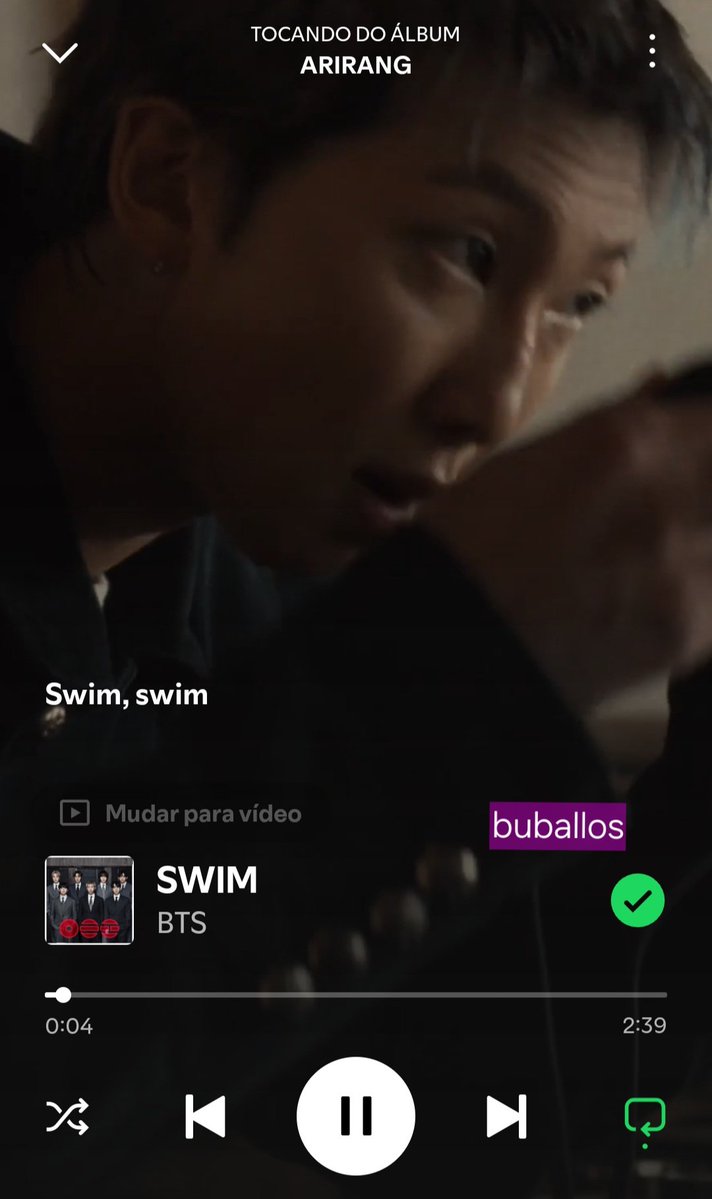 buballos's tweet photo. #HOLLISWIM
#ARMYKEEPSWIMMING https://t.co/oD5MSs7kHm