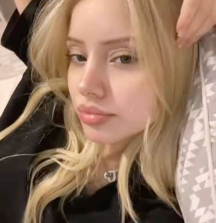 Alicee tweet media