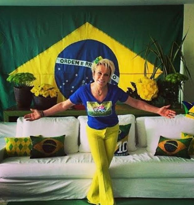 amandalool's tweet photo. E hoje deu vitória no vôlei fem, fut fem e fut masc https://t.co/AGRWmOy1Oo