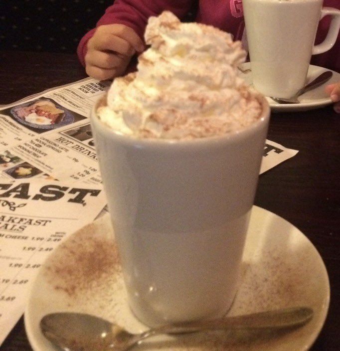DaveVarley7's tweet photo. @RussWWFC Not great with hot stuff to be fair rather the ribs, hot dogs and lamb shanks returned.
Plus Sunday roasts and hot chocolate with cream. A few from my archive https://t.co/LqOv7K6fKO