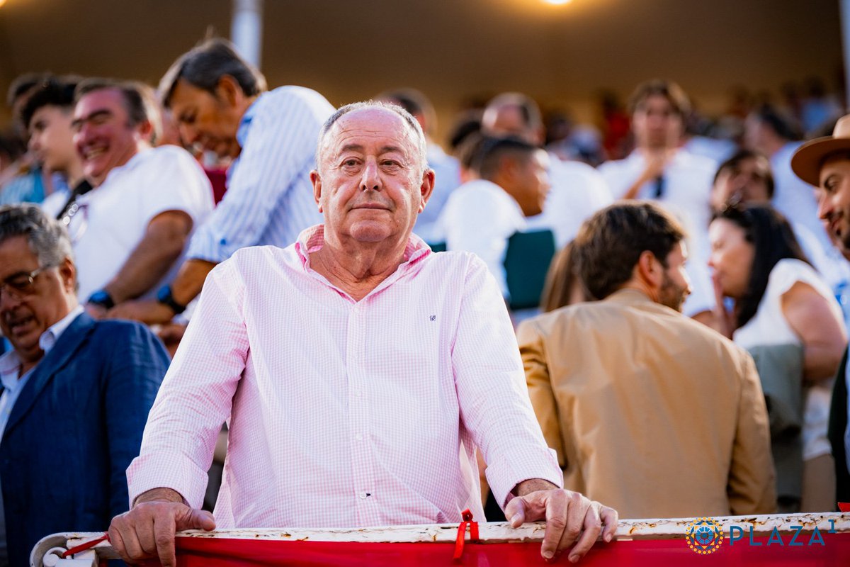 leopolderias's tweet photo. El Gallito de las compañías. El aficionado al que le caben más aficionadas al lado. El torero que no rehúye ningún encaste. El incontestable triunfador. Hilo con las grandes actuaciones de Luismi, «El Chatarrero», en este San Isidro 2026.

Capturas de IG: a10_andanada10_lasventas https://t.co/obFQyd4iIM