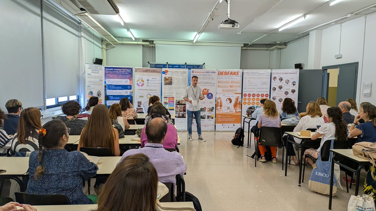 montsevolcanica's tweet photo. 🔝Enhorabona @cobdc per l'organització de les #18JCID! He tornat feliç de trobar còmplices i el cap bullint d'idees per a #bibliosambientals.
♾ 🫣Agraïda per la nominació a la trajectòria professional.
🏆Felicitats a l'estimada #CarmeMayol pel merescut premi.
🥳Visca les biblios https://t.co/tAxKmS9pZp