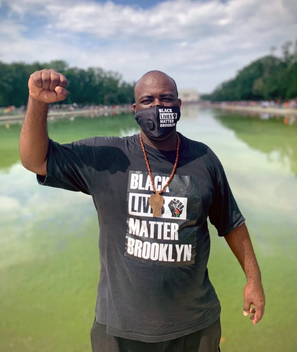 ImMeme0's tweet photo. The Mamdani grassroots supporter who assaulted a 98-year-old man in Brooklyn was campaigning for this socialist. https://t.co/l18v6nux6g