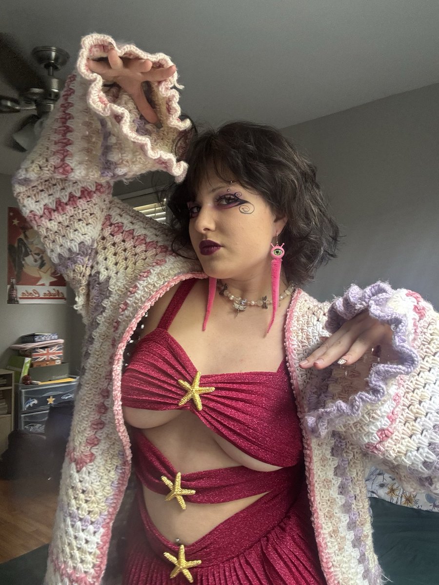 rayray_crochet's tweet photo. #goth #handmadeclothes #crochet #altgirls #nsfw #fairycore #summerfashion https://t.co/6FX36jwbFF