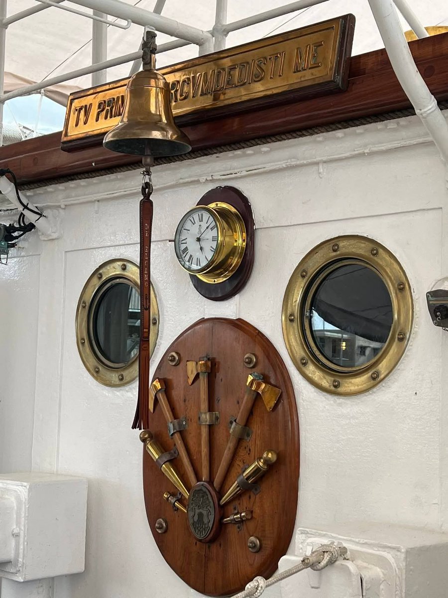 ivettehs's tweet photo. #mar #barco #buque ⚓️⚓️⚓️ https://t.co/CVLAZhAfl7