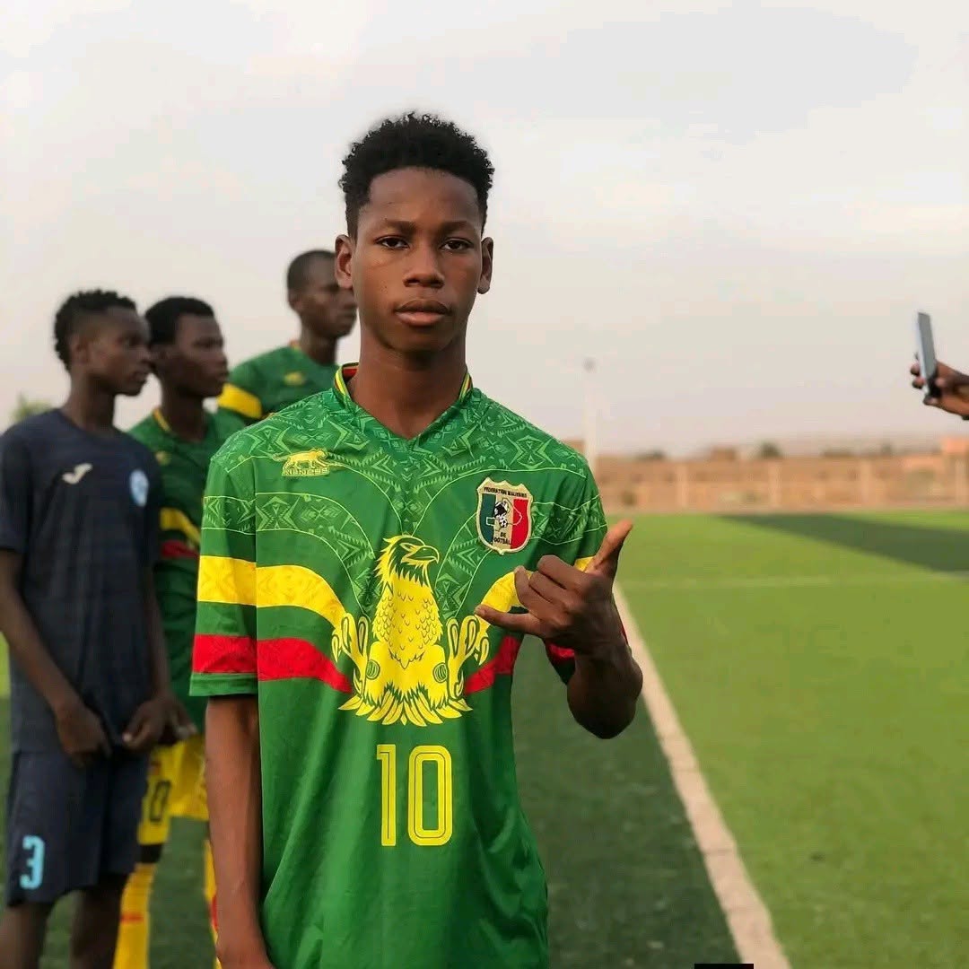 ILE2PARIS's tweet photo. 🚨 INFO MERCATO 🔴🔵

Le PSG est en pole pour Aboubacar Maiga, 16 ans 🇲🇱
Surnommé le « Messi malien »

🥇 Paris devant tout le monde
🔍 Le jeune crack est déjà en France pour être évalué
❌ Liverpool, Man Utd et Barça doublés

(via @TEAMtalk)

#PSG #ILE2PARIS #Mercato https://t.co/fqlGhmjAxk