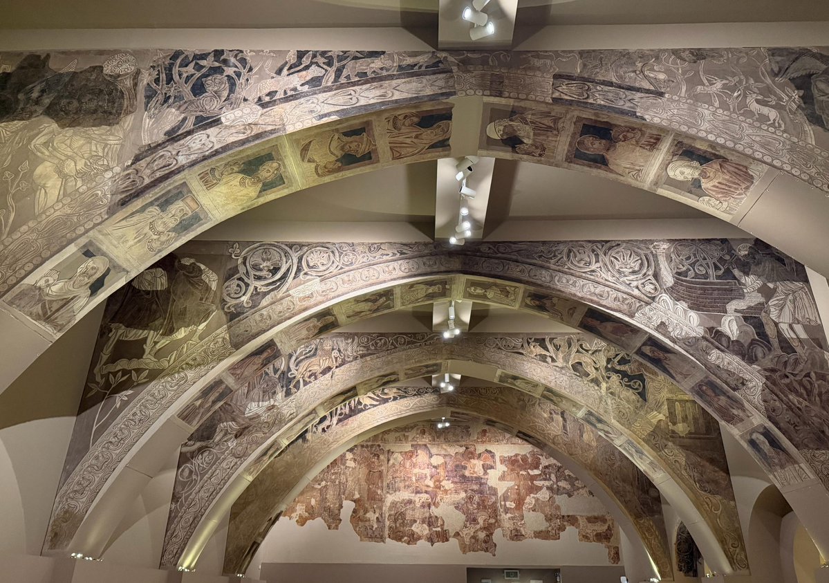 FontTarres's tweet photo. Allò que el govern aragonès prefereix posar en perill abans que continuï al @MuseuNac_Cat. https://t.co/5Oy6OqX5wg