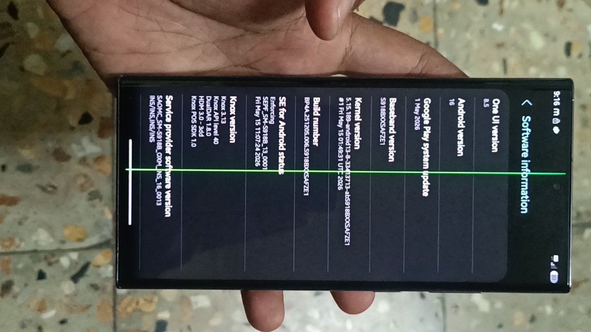 Ronak03071's tweet photo. 2 days ago i did software update ui 8.5 and today suddenly green vertical line shown woow...? where is reliability and trust???? https://t.co/nSuheQ03Ox