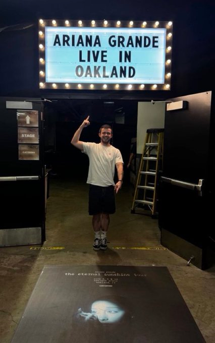 ariqrand's tweet photo. courtney chipolone via instagram stories #estouroakland https://t.co/LaA2ERiuZf