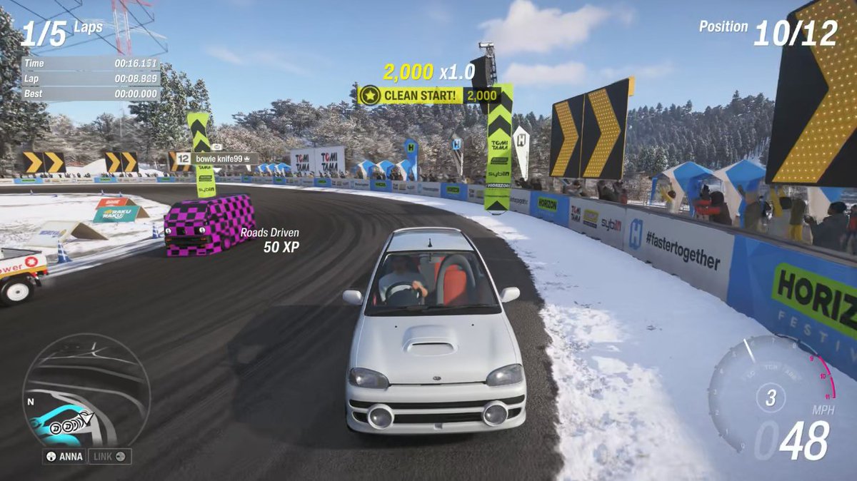 OhnoKnuck's tweet photo. of course bowie knife would be the one driving the missing texture car https://t.co/59BVAU5Fcd
