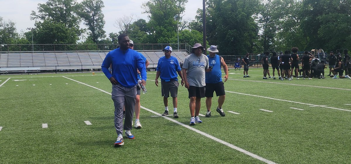 LeaneBeckey's tweet photo. Just a few of the incredible men who give their time, energy&amp;heart to SHHS Football. Their impact shows up in the early mornings, late nights, tough conversations&amp;moments no one sees. SH is blessed with coaches who build character, confidence, and young men ready for life. https://t.co/rfInHLJz48