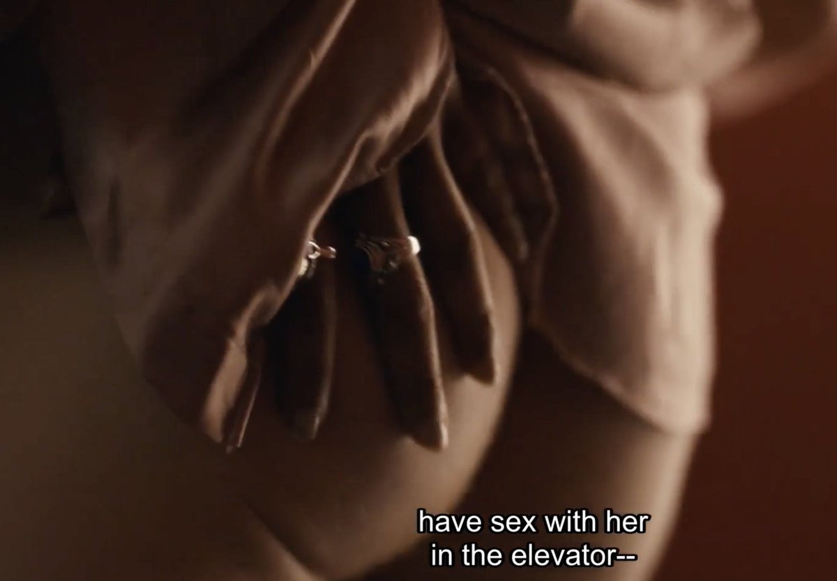 MrSpoocky's tweet photo. #tvlspoilers that man was sucking Lestat's boob and groping her ass HE NEEDS TO DIEE https://t.co/OJmYrLsgIR