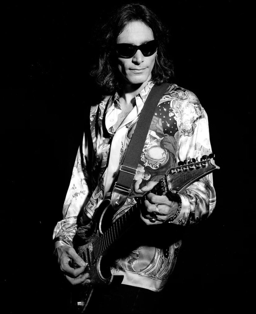 norborg74hu's tweet photo. Happy Birthday to one of my greatest inspirations, maestro Steve Vai, born on this day 66 years ago. 1960-06-06 🎸🌟 https://t.co/joq29oVJB5