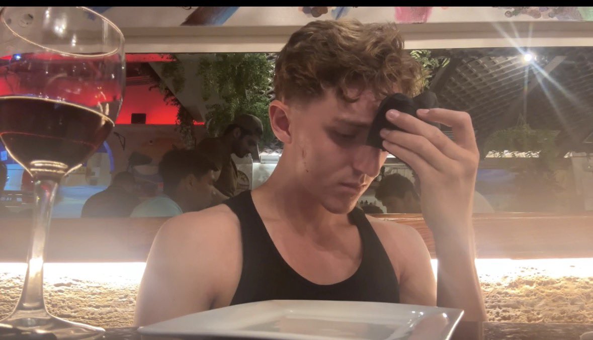 mattrwba's tweet photo. 3 hours later 😂😂 https://t.co/qZaODJPKKr