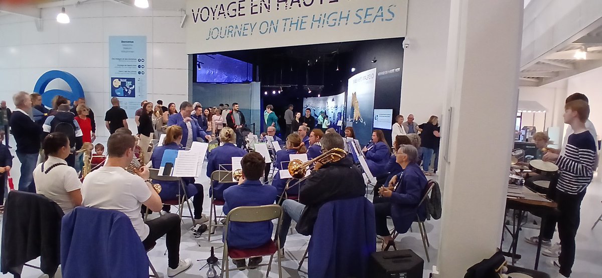 HAllouagne's tweet photo. La fête des oceans de l Harmonie d Allouagne - Jour 1 🐟🐬🐠⛵️

Un accueil des plus chaleureux réservé à notre 30aine de musiciens qui sont allés jouer a @planetenausicaa ! Musique et visites ! Seconde escale demain a partir de 16h a la salle de sports d allouagne https://t.co/H9HPdDkSui