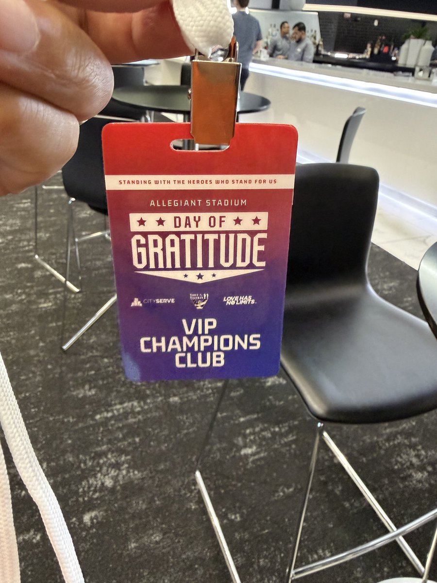 bluecourage's tweet photo. Blue Courage founder, Michael Nila, was honored to be at Allegiant Stadium today for the Las Vegas Day of Gratitude — standing in a stadium full of Veterans, First Responders, Active Military, and the families who stand beside them on the anniversary of D-Day. 🇺🇸

Service leaves a mark — on a person, on a family, on a community. Gratitude is the least we can offer back.

A special thank you to the Dave & Cheryl Duffield Foundation and Liberty Dogs for making this day possible.

#BlueCourage #PurpleResolve #WarriorWellness #DayOfGratitude #LibertyDogs #AllegiantStadium #Veterans #FirstResponders #ActiveMilitary #DDay #America250