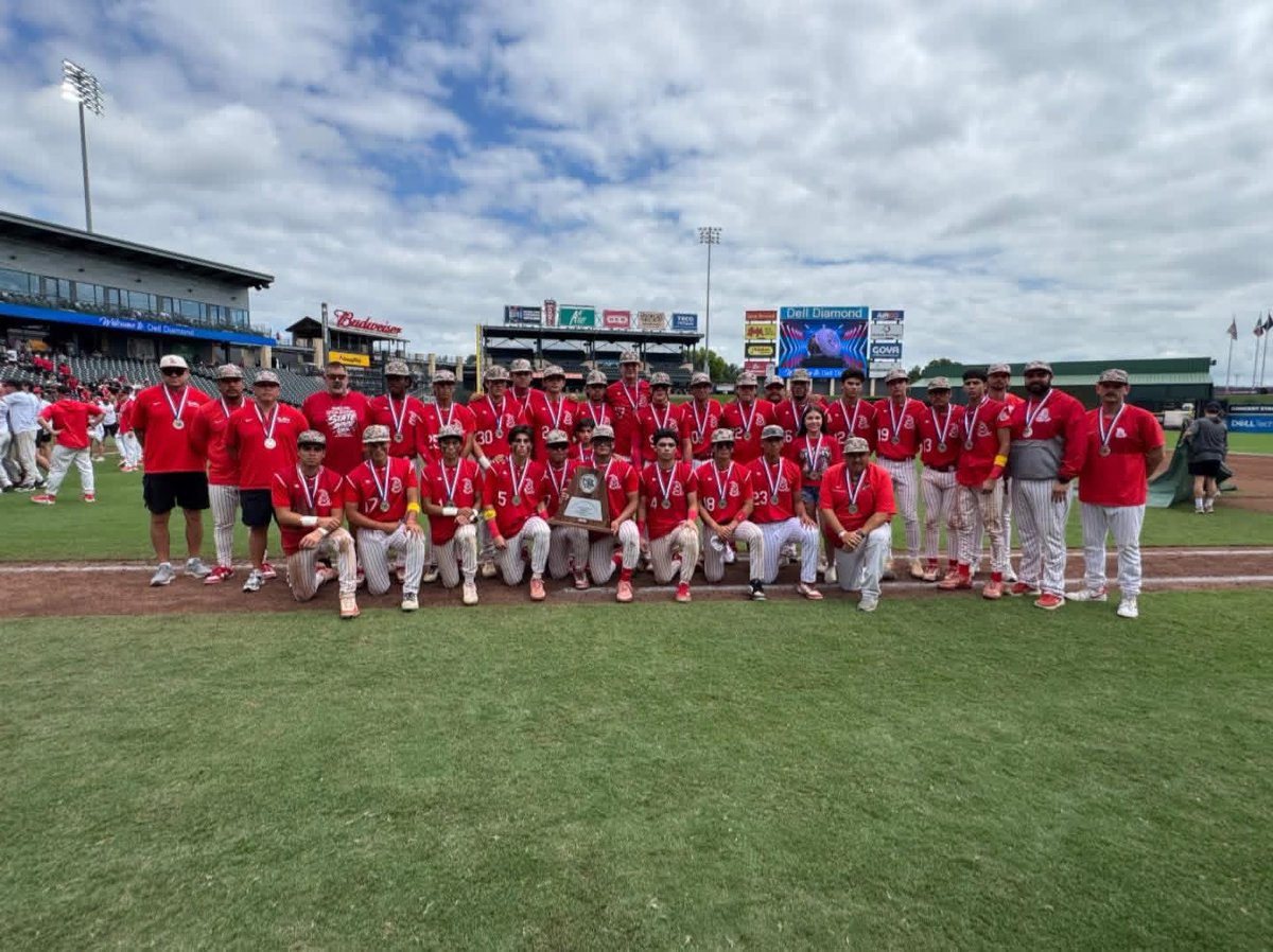 SharylandBaseb1's tweet photo. Thank you to the 956 for showing up to support our kids. I’m sorry we couldn’t win it all, but the love from the RGV is unmatched. I can’t thank this group of kids and especially the senior class enough for this season https://t.co/affnefEehF