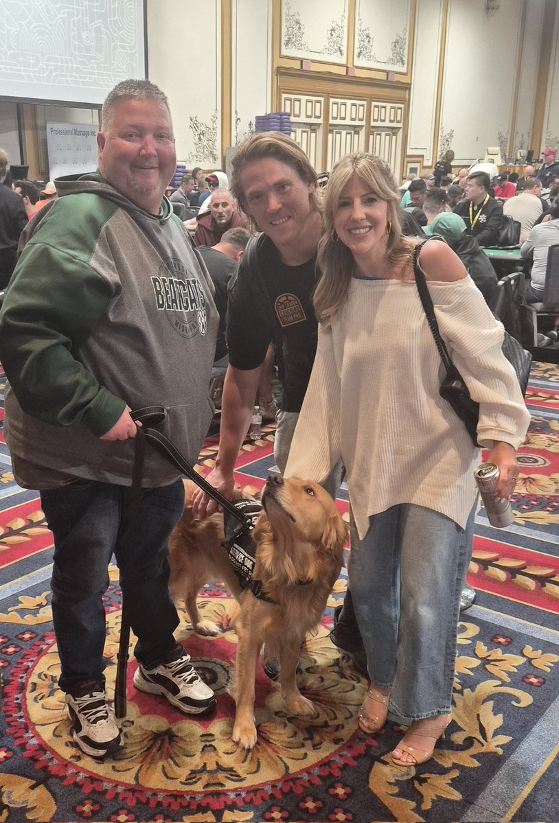 bditsch81's tweet photo. @jeffplatt @phil_hellmuth Chief...my service dog wants to meet you. Im at wsop till thursday https://t.co/dEjwKbPloh