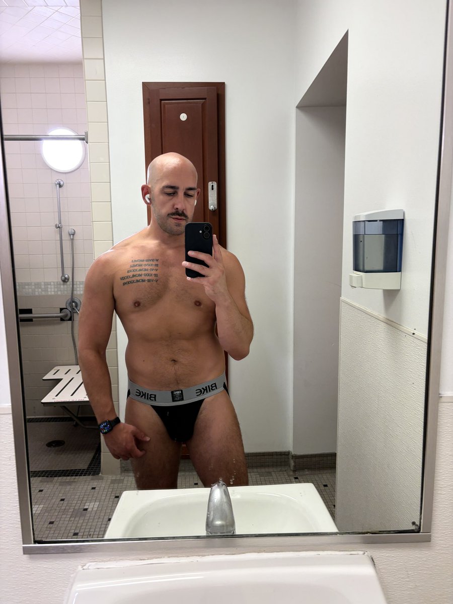 Jonnie tweet media