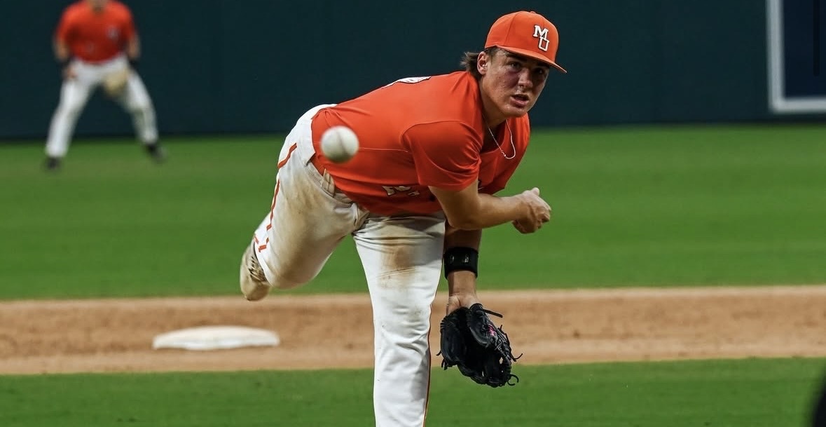 benmckee14's tweet photo. NEW: Mercer two-way transfer Braydon Kersey has committed to Tennessee.

Kersey was one of the best two-way players in the country this season. He hit .325 with 21 homers and 67 RBIs as Mercer's DH, and finished with six saves as the closer.

🔗 https://t.co/9OrLm3vO1m https://t.co/6KajyKGxDZ