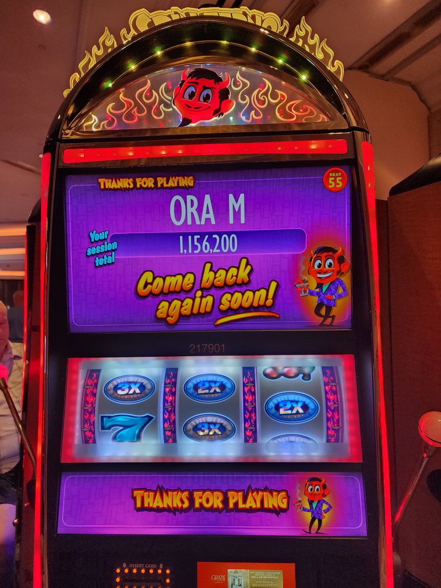 OJRunElectric's tweet photo. @ATXVegasFan Slot tournaments aren't very long. I've done them at Palazzo multiple times. You just schedule your time that you want to play for both sessions. It's a 3 minute play time that feels like forever if you aren't a button masher slot player. https://t.co/qnSxf0jwJJ