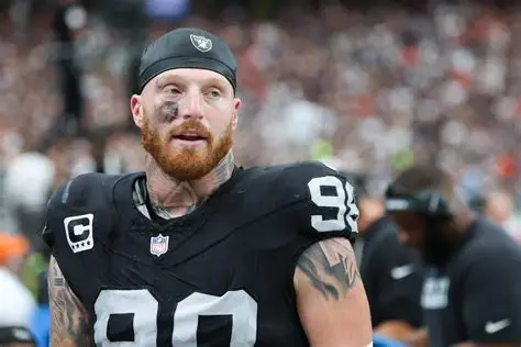 nflrums's tweet photo. 🚨🚨#49ers are expected to inquire about #Raiders Maxx Crosby when fully healthy #raidernation https://t.co/DPmGkHBlyE