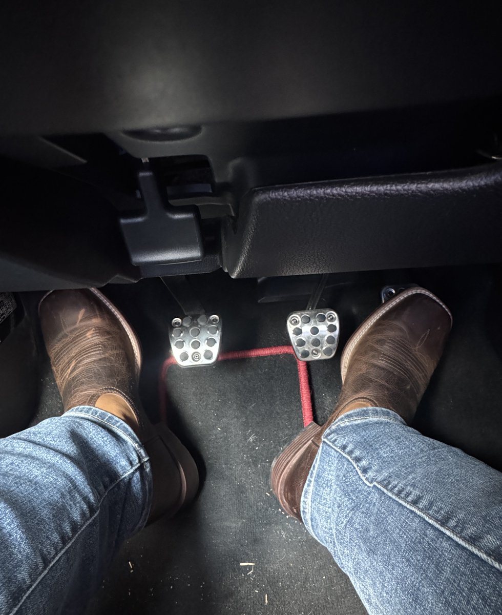 Shr00msy's tweet photo. This is how i roll. https://t.co/7JXxdEcLBB