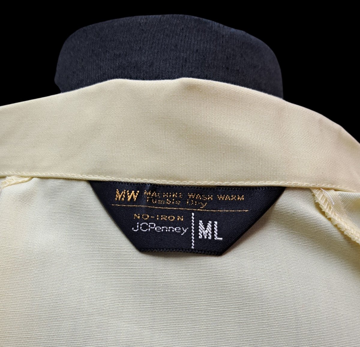 Straight8V's tweet photo. New with tags! This lightweight windbreaker is in good condition.
Jacket is Towncraft from JC Penny. Size ML. Click link for more info: https://t.co/oL1CU02Opz https://t.co/nmRJEZnljH