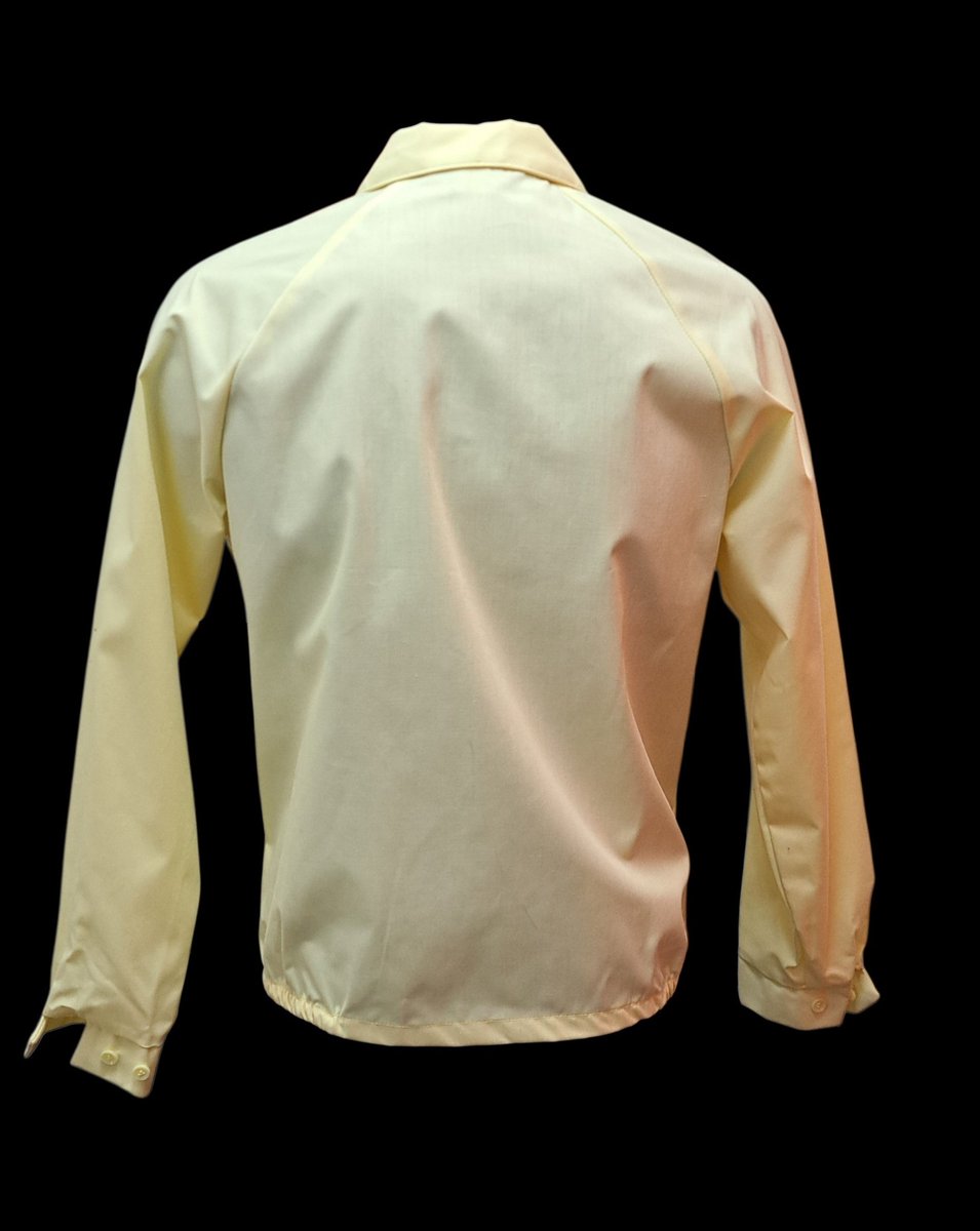 Straight8V's tweet photo. New with tags! This lightweight windbreaker is in good condition.
Jacket is Towncraft from JC Penny. Size ML. Click link for more info: https://t.co/oL1CU02Opz https://t.co/nmRJEZnljH