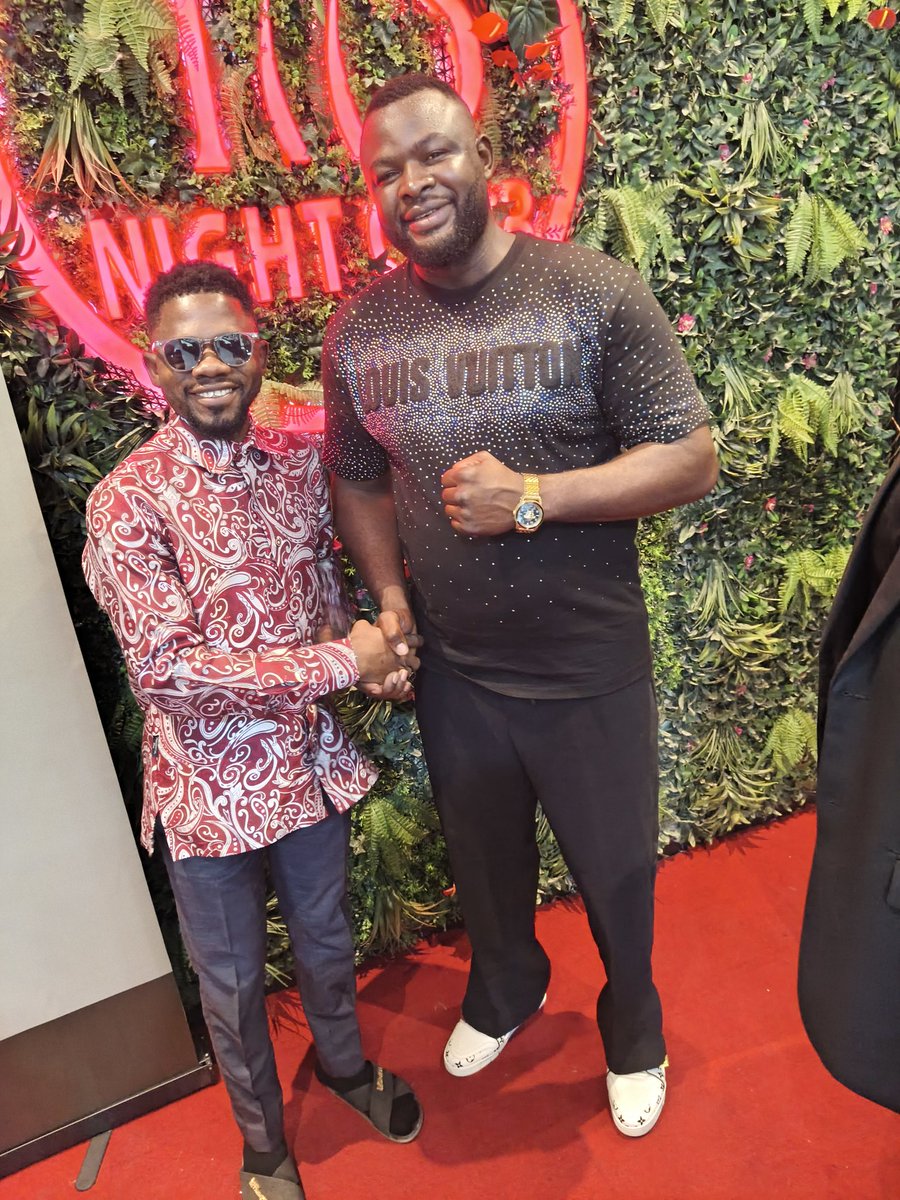 BilamboPat30382's tweet photo. #INAUGURATION DE #MB HOUSE DRC

Invité à l’#inauguration de MB House DRC, le nouvel espace moderne initié par le champion @MartinBakole01, j’ai eu le privilège de découvrir une infrastructure dédiée à la détente et au divertissement.

À travers cet investissement, Martin Bakole met à la disposition de la population kinoise, en général, un cadre convivial, moderne et accessible, contribuant ainsi à l’amélioration de l’offre de loisirs dans la capitale.

Cette initiative témoigne de l’engagement du champion à investir en République démocratique du Congo et à participer activement au développement de sa communauté.

Un bel exemple d’entrepreneuriat et de patriotisme économique au service de la jeunesse et de la population congolaise. 
@PresidencyDRC @GIMS @fallyipupa01 @wembi_steve