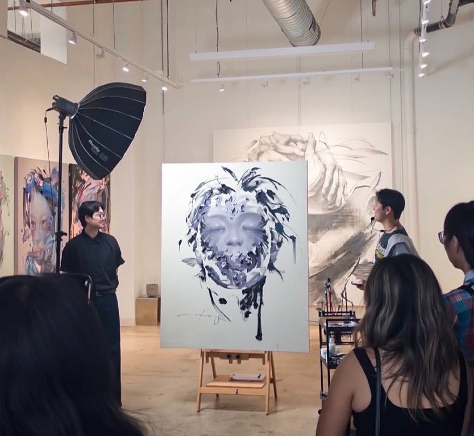 ispinksnow's tweet photo. someone please update lee k on jm’s new aesthetic because i just know he’d create something insane with it https://t.co/hzvZdz8moU