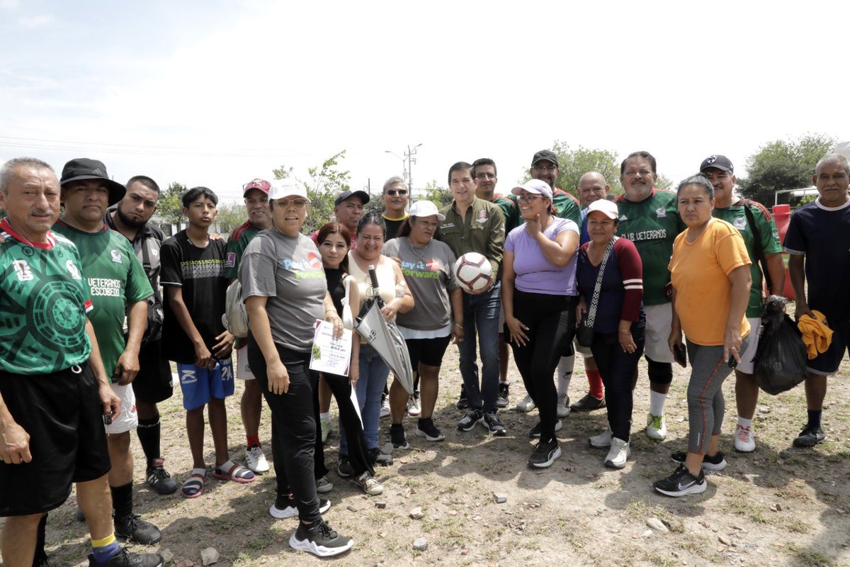 reportecoco's tweet photo. @gob_Escobedo realizó una edición más del proyecto gota a Pulmones Comunitarios con la rehabilitación de 27 espacios públicos y la siembra de mil 400 árboles @VecinoEscobedo @RealPolitikNL https://t.co/1qKrTljhil