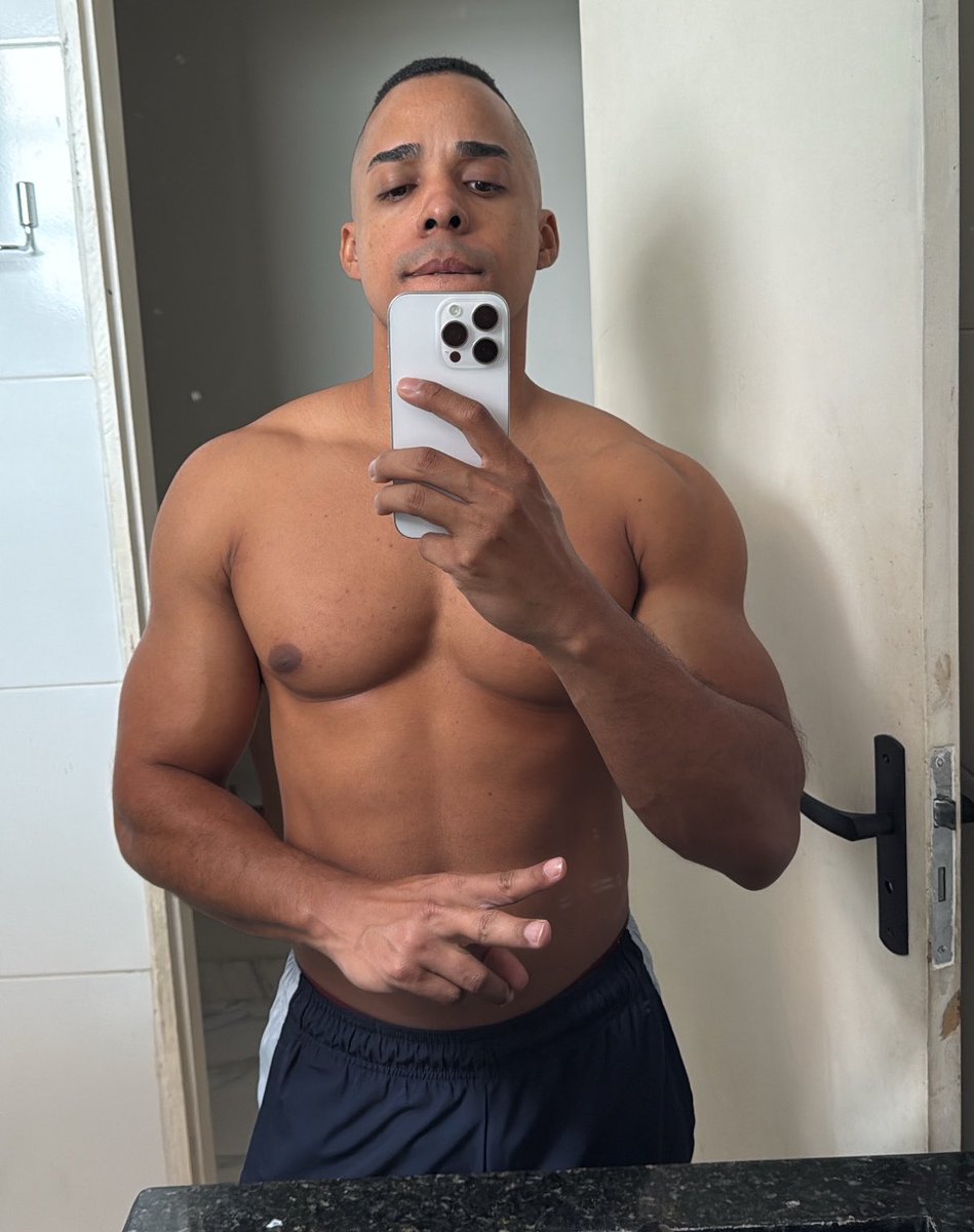 dayvisonll's tweet photo. O cabra só tem cabeça 😂 https://t.co/nDfQ9Smvpe